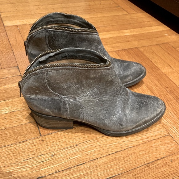 Very Volatile Distressed Western Bootie with Zipper Ankle - Picture 2 of 11